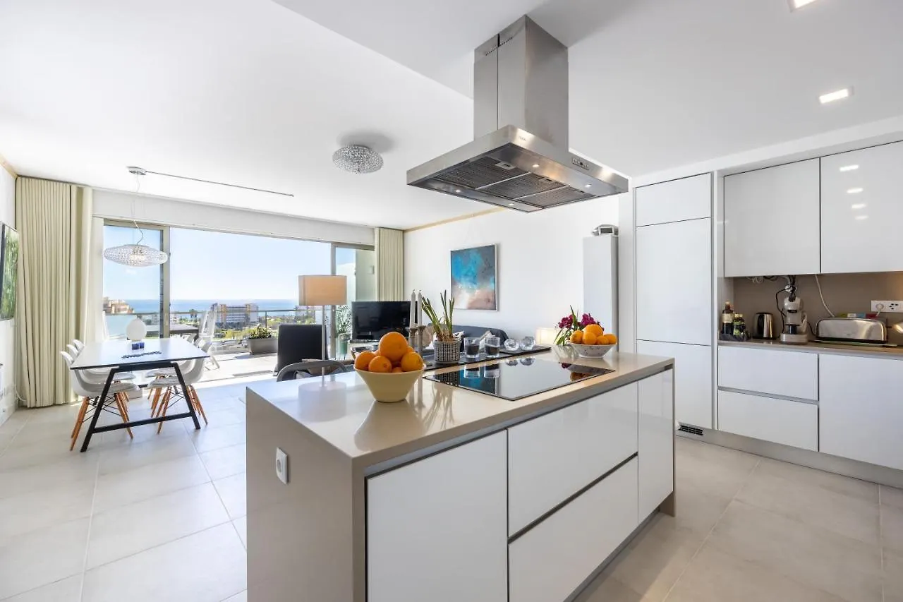 Oasis Mar Praia - Penthouse With Private Seaview Jacuzzi Portimao Portugal
